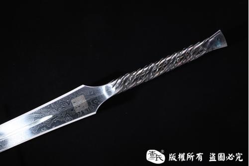 手工一体锻造霸王剑